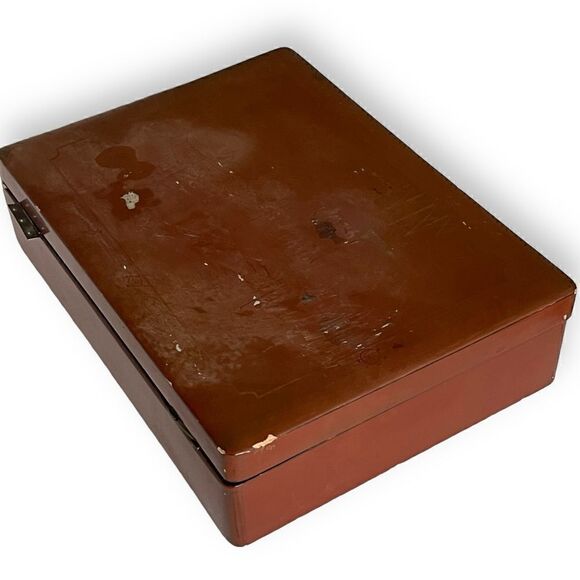 Vintage French Lacquered Wood Game Box Cellulose Jetons Lidded Compartments - Picture 14 of 16